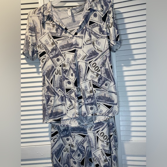 Money Short Set - Picture 5 of 5